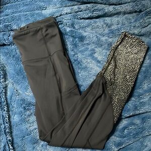 Black and White Patterned Leggings